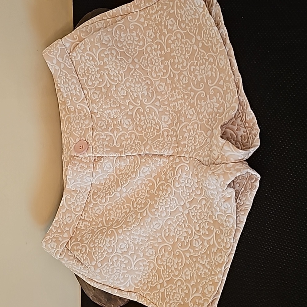 Trixie+ Lulu Shorts
